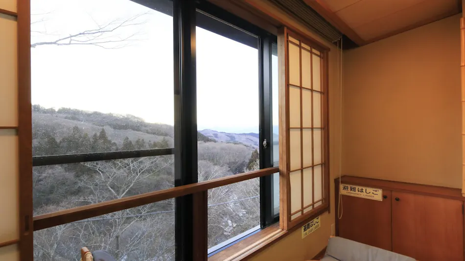 Kishigon Ryokan ~ Adjacent to Stone Steps Street, Rare Hot Spring "Golden Water" Inn ~