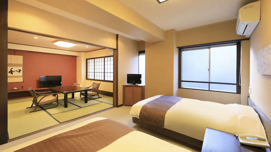 Kishigon Ryokan ~ Adjacent to Stone Steps Street, Rare Hot Spring "Golden Water" Inn ~