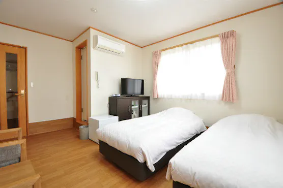 【ห้องพัก 201】ห้องพักสว่างสดใสด้วยแสงจากสองด้าน!