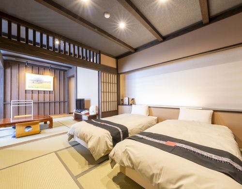 【信濃邸・桜ノ色】