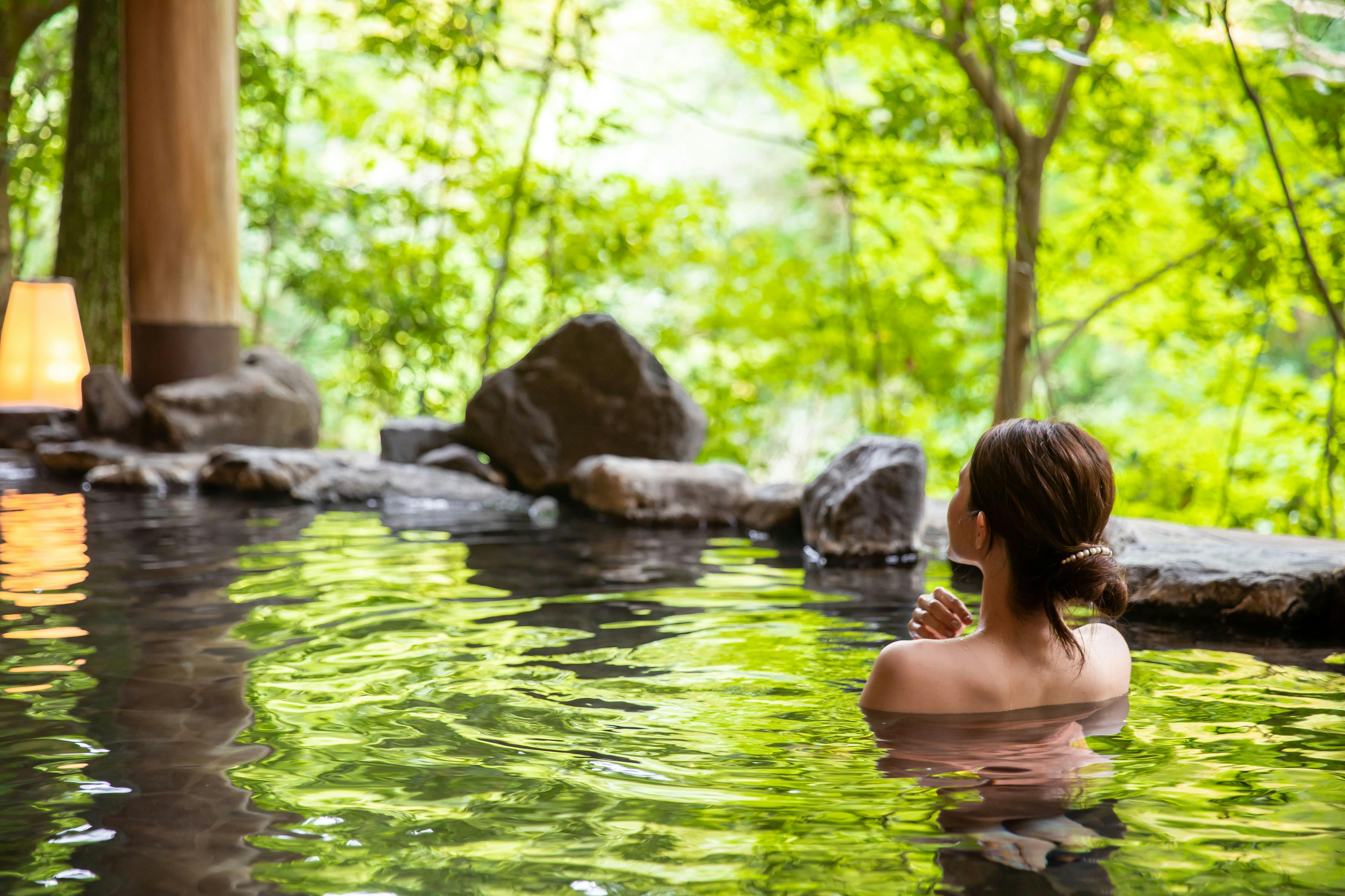 大浴場「鶴仙」渓流露天風呂
