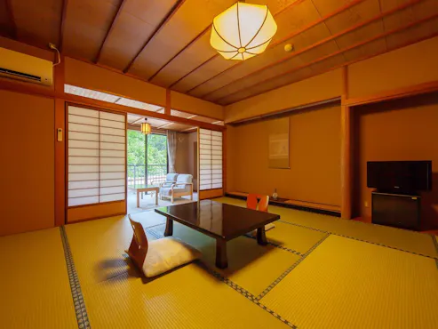 【山側眺望】純和風客室(和室12.5畳)