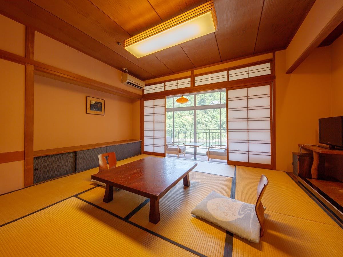 【山側眺望・バスなし】旧館／純和風客室