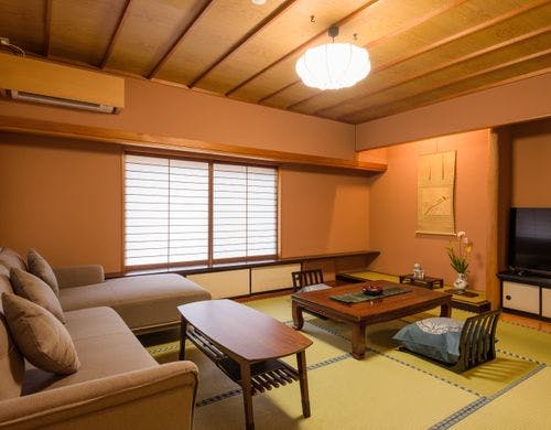 【半露天風呂付特別客室】本間