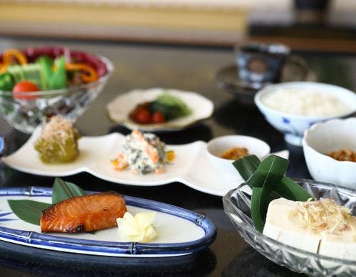 ご朝食一例