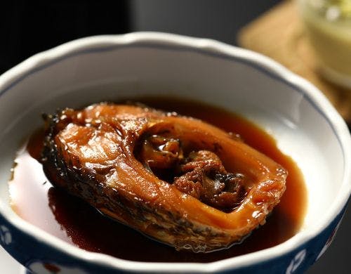当館名物、鯉の旨煮