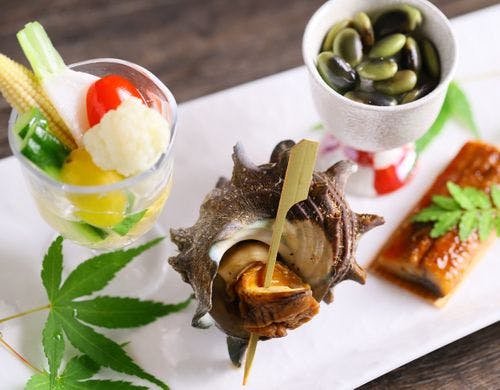 季節の食材を使用した前菜