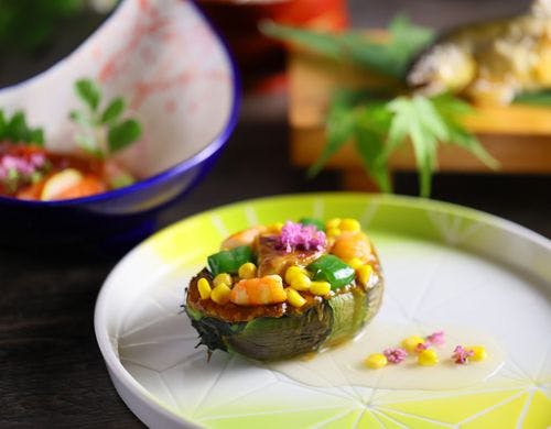 みそ漬けのフォアグラを小森なすと共に。