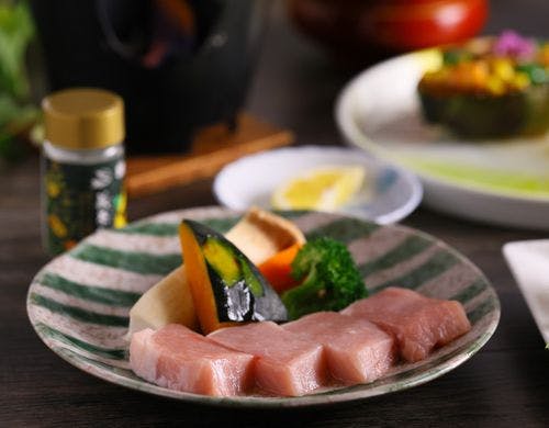 国産豚肉の陶板焼き