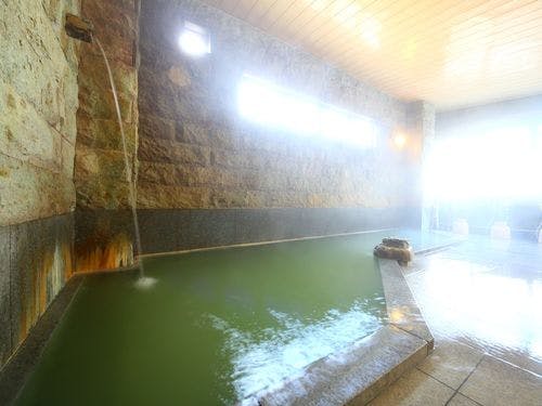 1階男性大浴場には打たせ湯がございます。