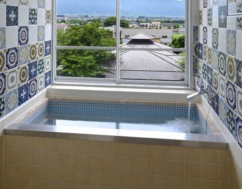 本館 和室14.5畳+レトロタイルのバスルーム