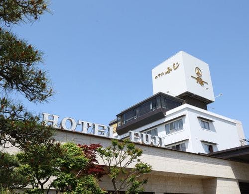 石和温泉の中心地にあるホテルです