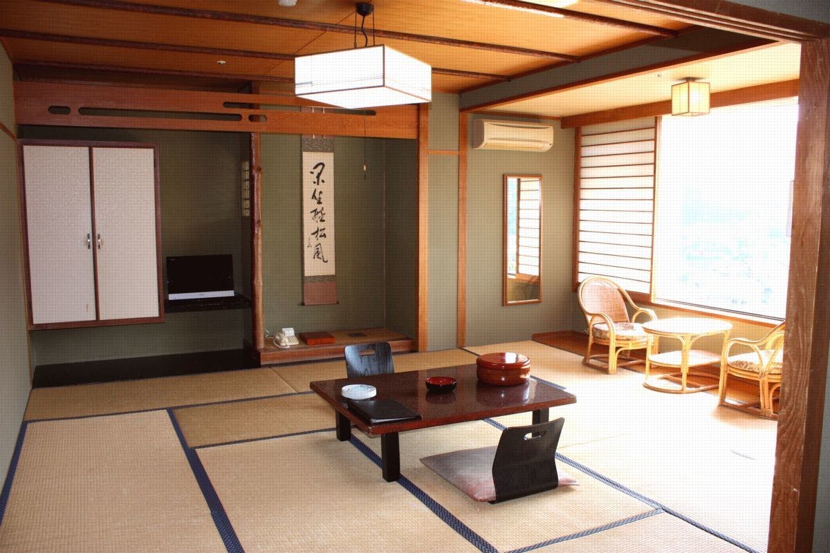 山村別館