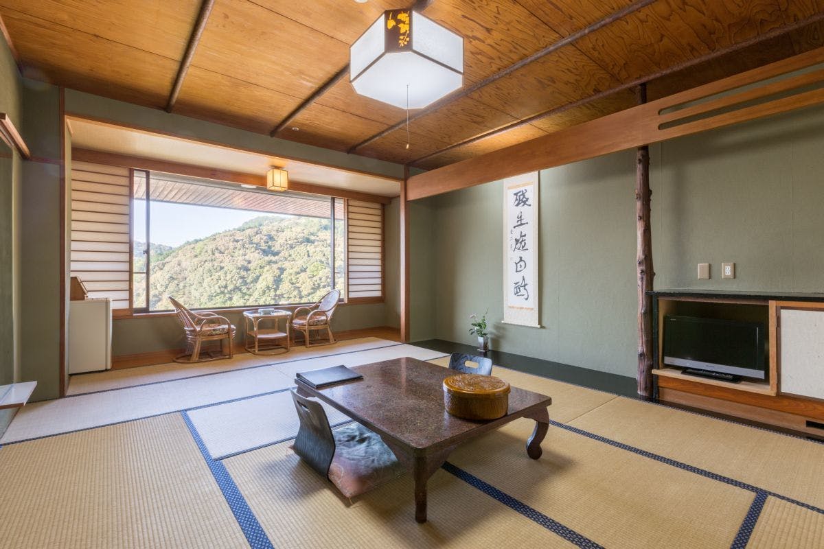 山村別館