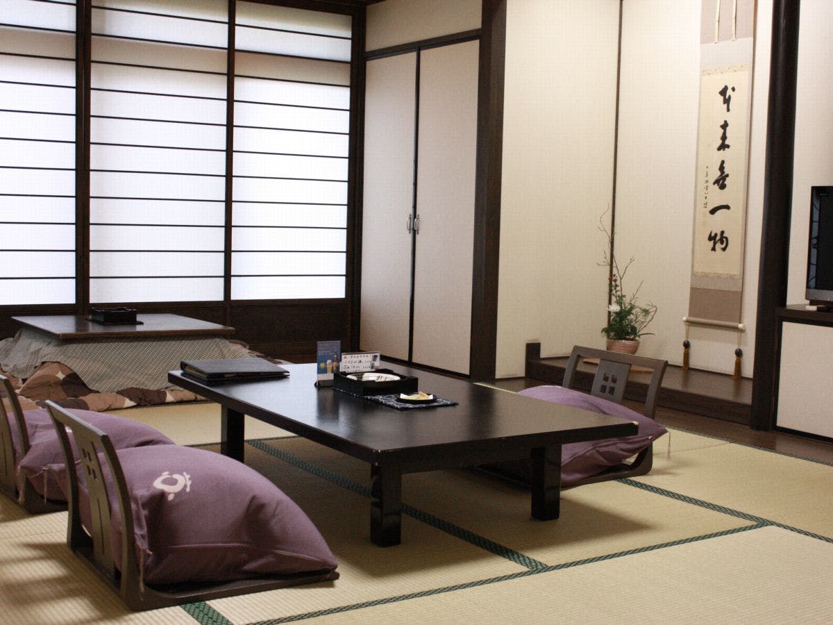 山村別館