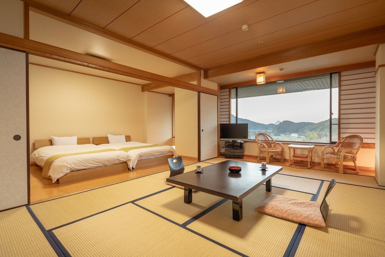 山村別館