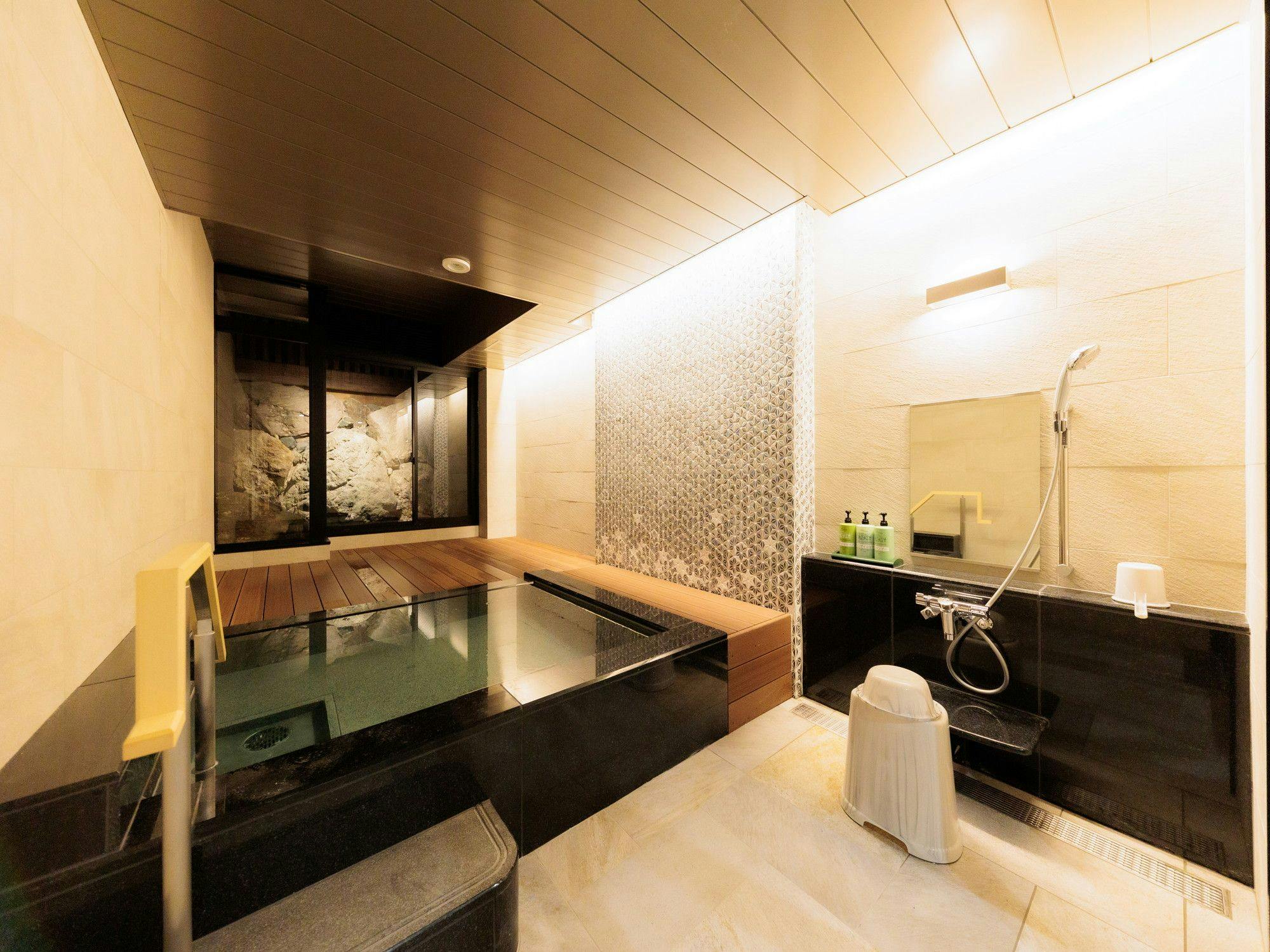 【Pemandian Pribadi: Hana no Yu】