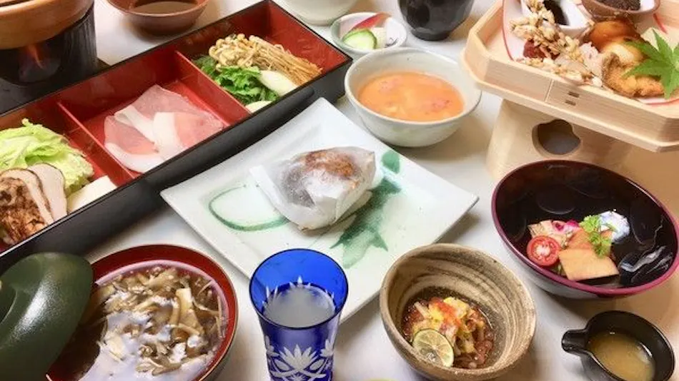 Yokotekan: An Inn of Traditional and Historic Hot Springs