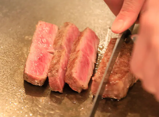 鉄板焼ダイニング