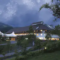 【自然に囲まれたリエックスホテル】