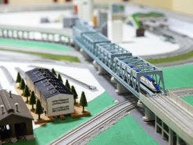 ホテル黒部　黒部峡谷・宇奈月名物トロッコ電車が見える笑顔の宿