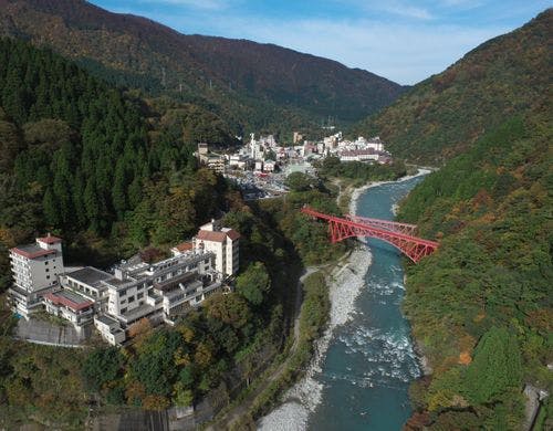 *【外観】黒部渓谷に面しております。