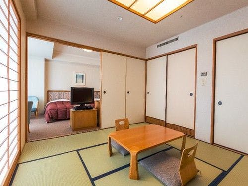 【ウイング館客室の洗面所】