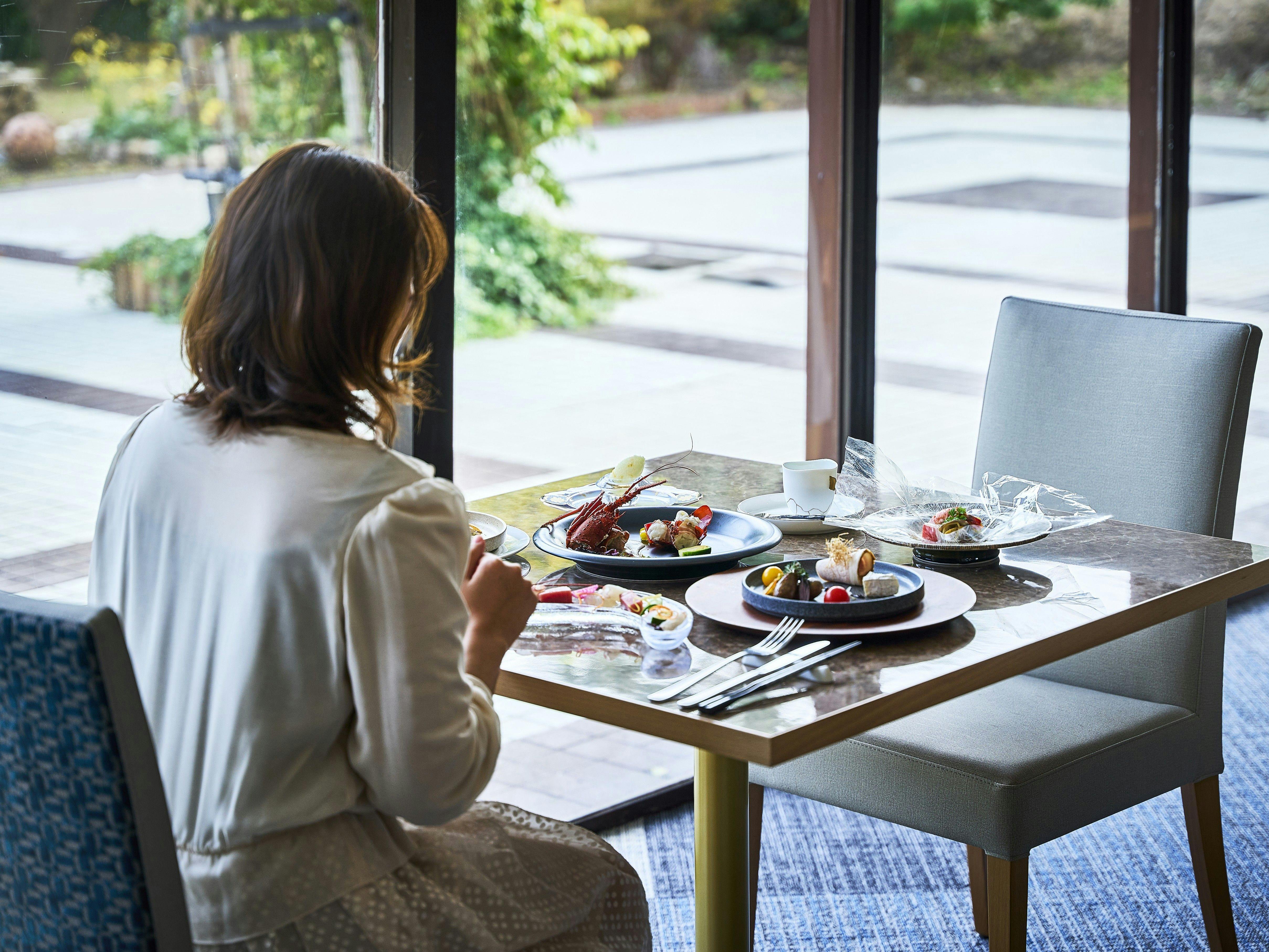 ร้านอาหาร 'Ai'