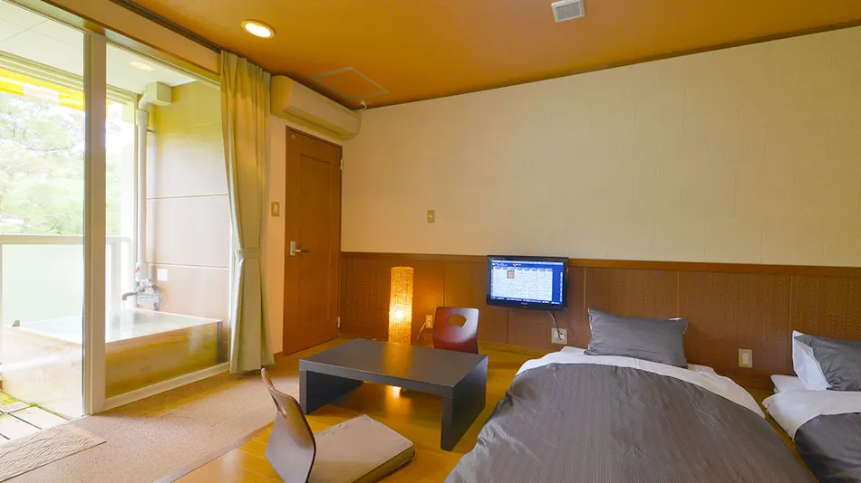 Hotel Casual Euro with Private Hot Spring in Nikko