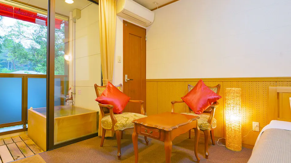 Hotel Casual Euro with Private Hot Spring in Nikko