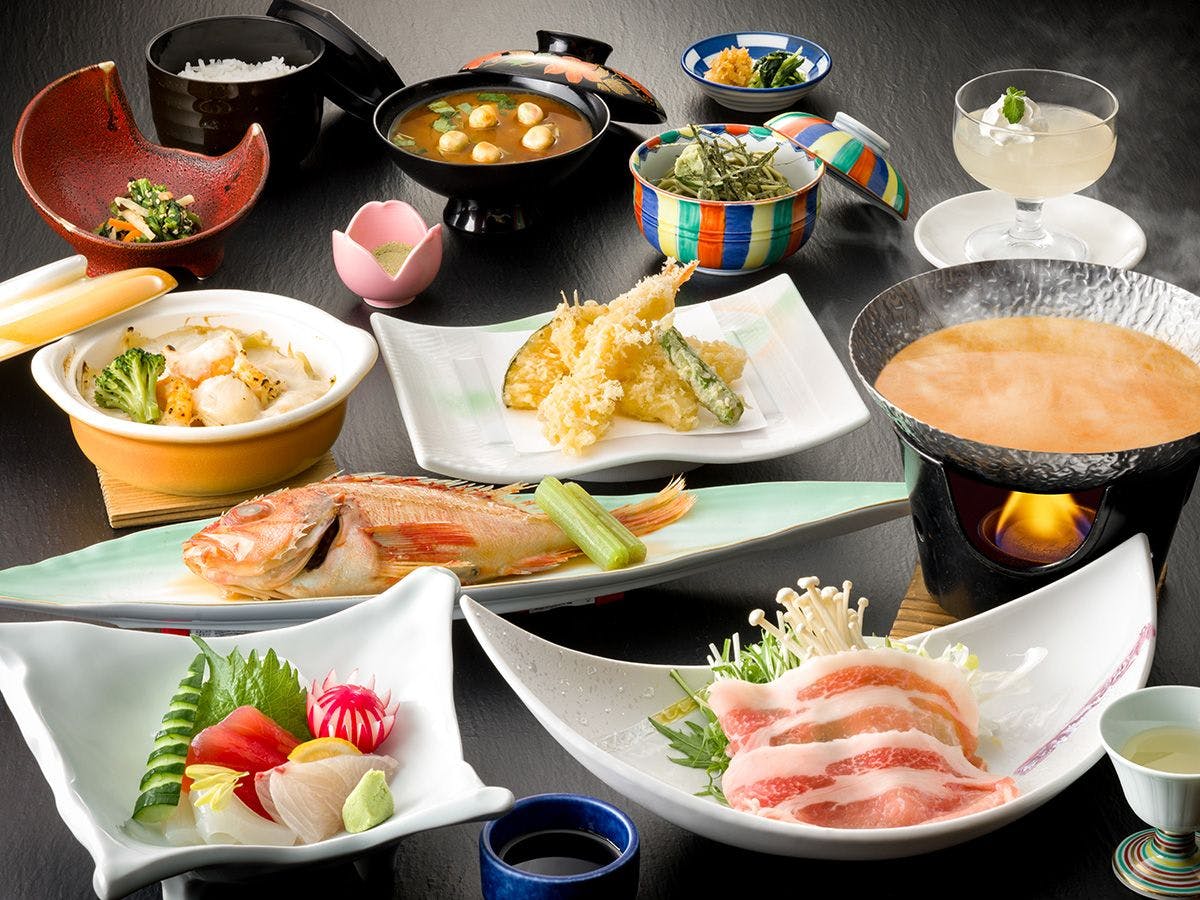 三河湾ヒルズ・ホテル（旧グリーンホテル三ヶ根）