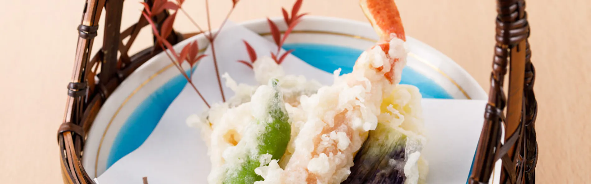 湖畔の宿 森本