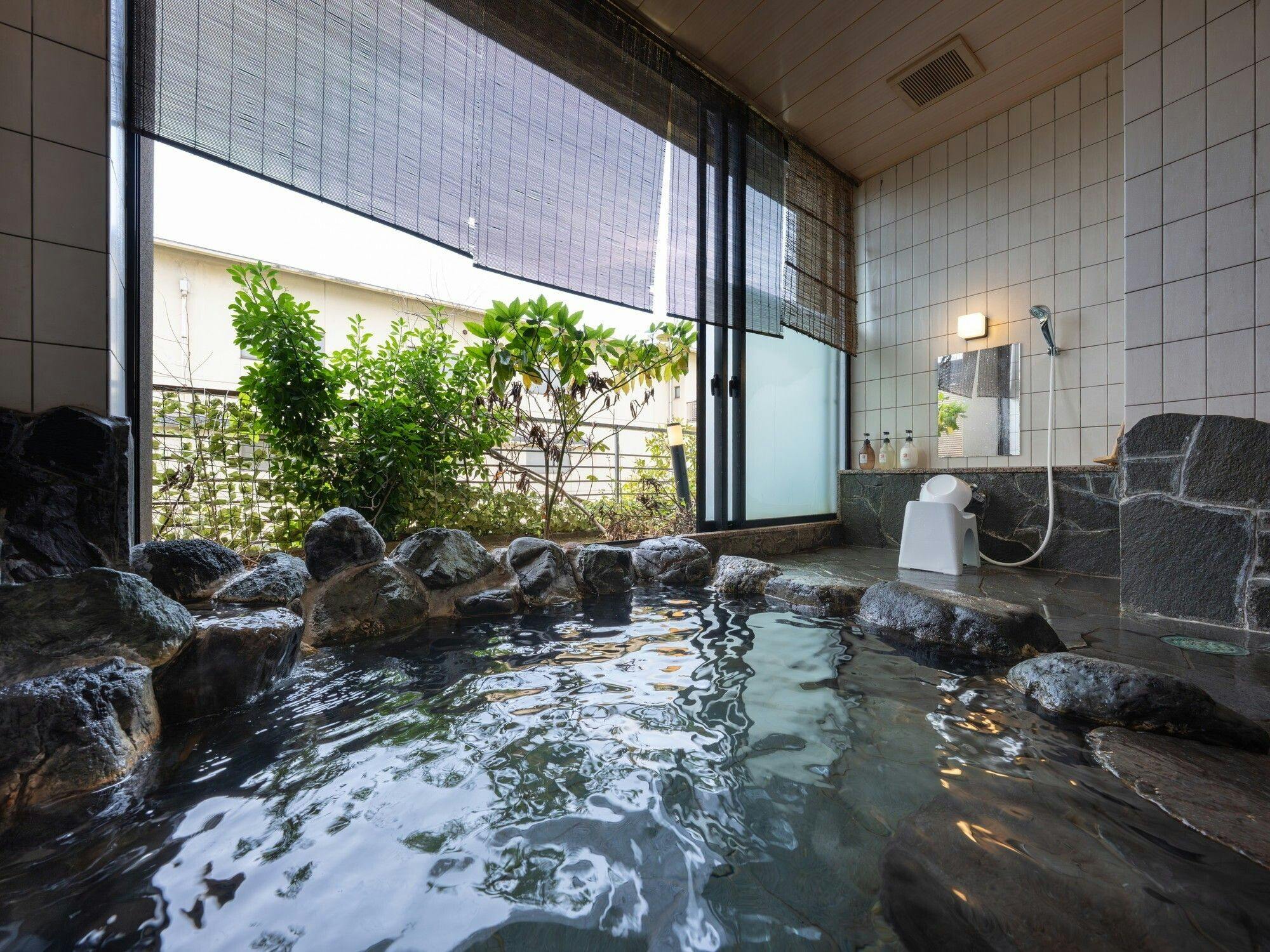 湖畔の宿　森本