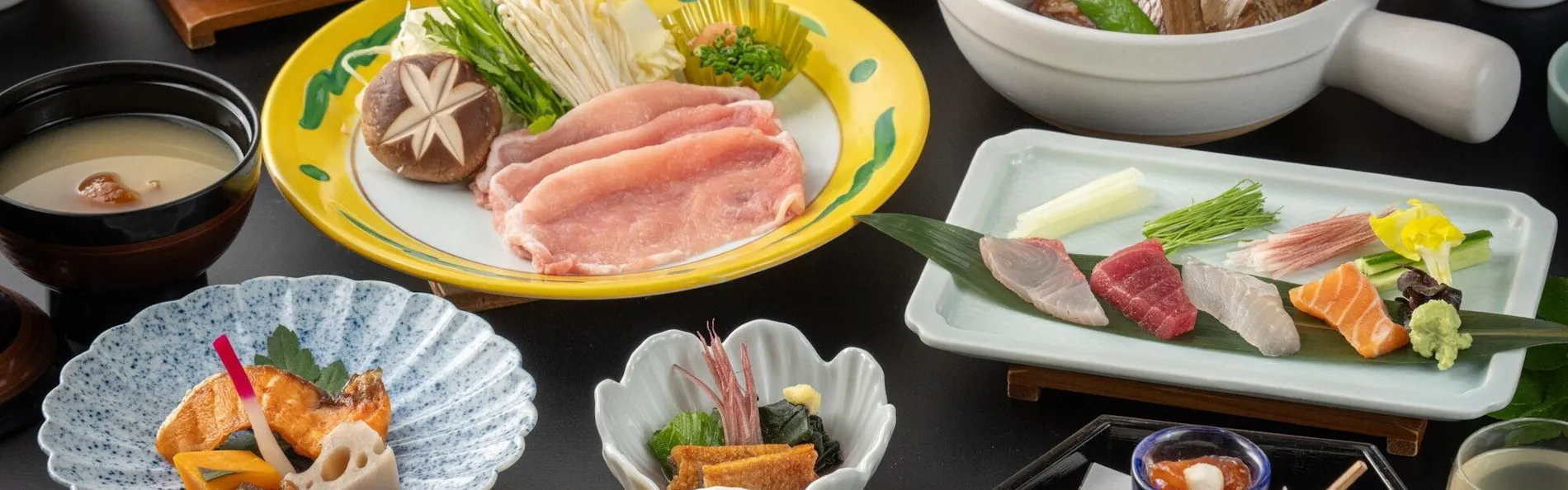 湖畔の宿 森本