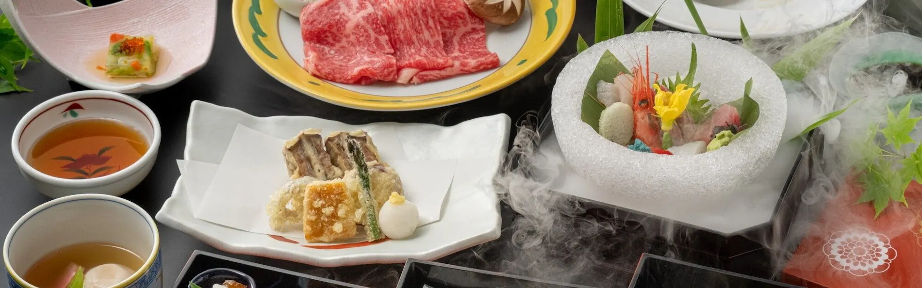 湖畔の宿 森本