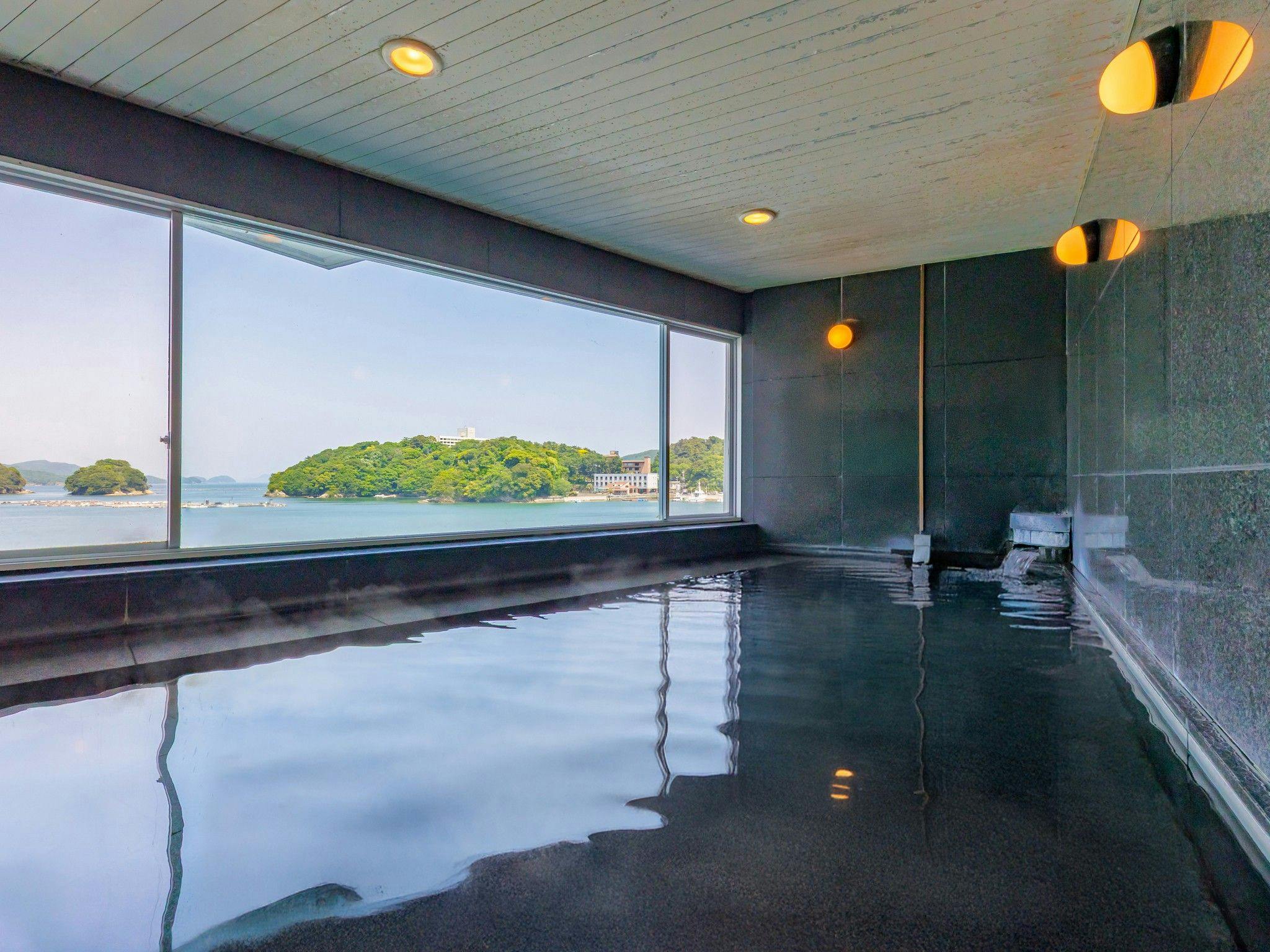 ห้องอาบน้ำรวม