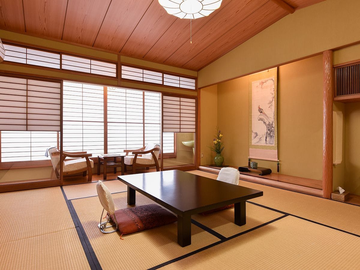 *【客室一例】ちどり(和室10畳)。