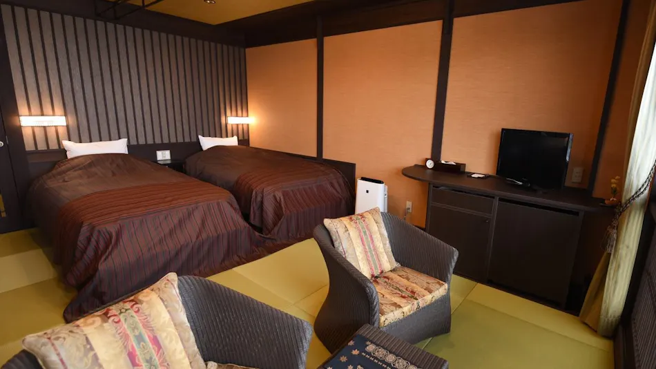Kihiro: A Retreat for Two in the Skies of Hubei