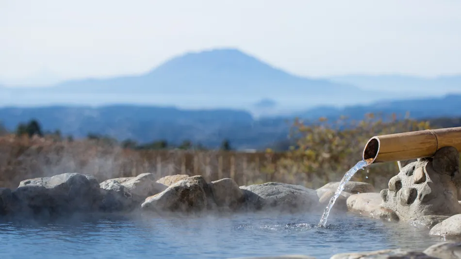 Amaterasu: A Couples' Open-Air Bath