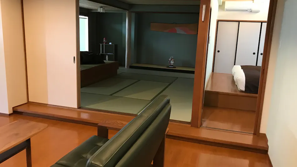 Amaterasu: A Couples' Open-Air Bath