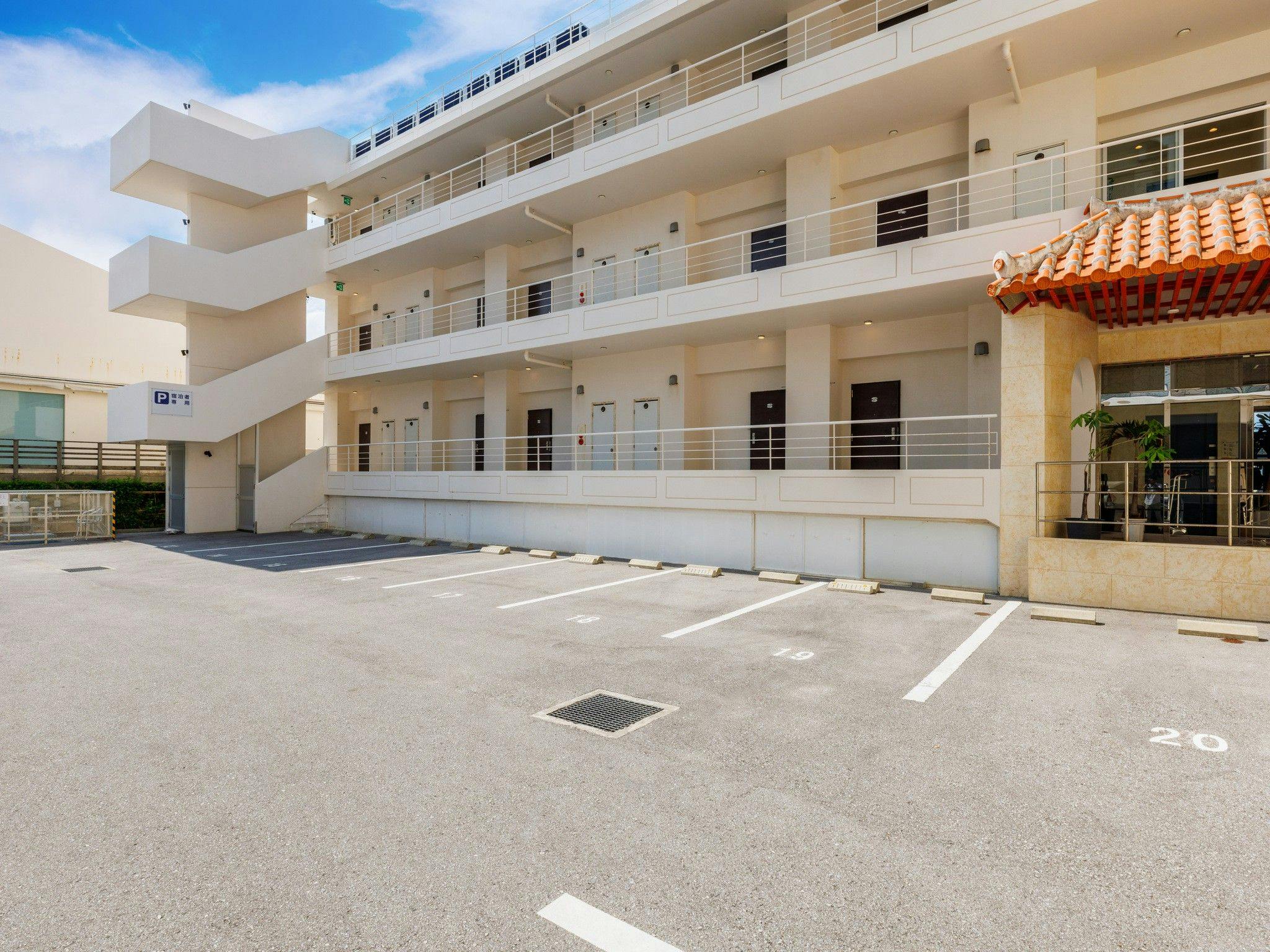 SUNSET BEACH HOTEL