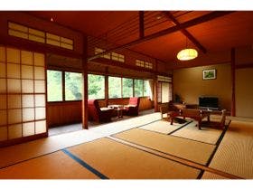 【素泊りプラン】「日本一の総檜風呂 千人風呂」を24時間心ゆくまで。創業150年の癒しの温泉宿へ。