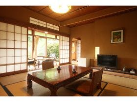 千人風呂　金谷旅館　日本一の総檜風呂