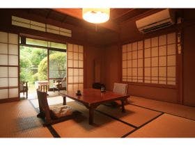 千人風呂　金谷旅館　日本一の総檜風呂