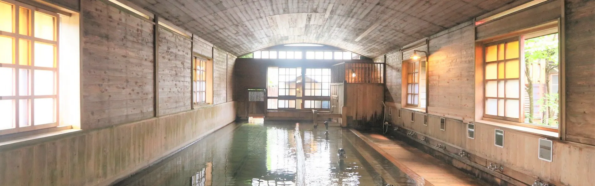千人風呂 金谷旅館