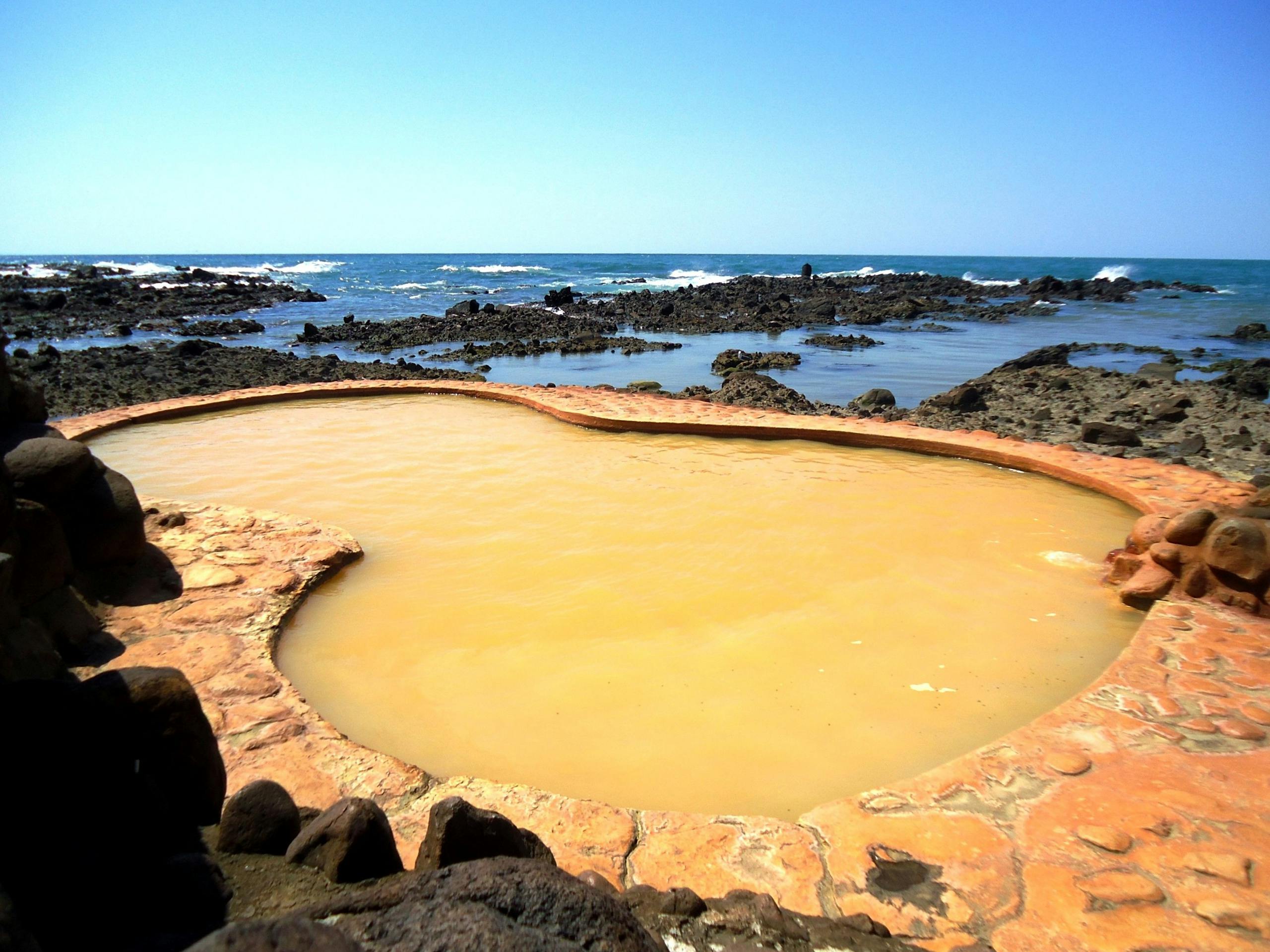 黄金崎不老ふ死温泉