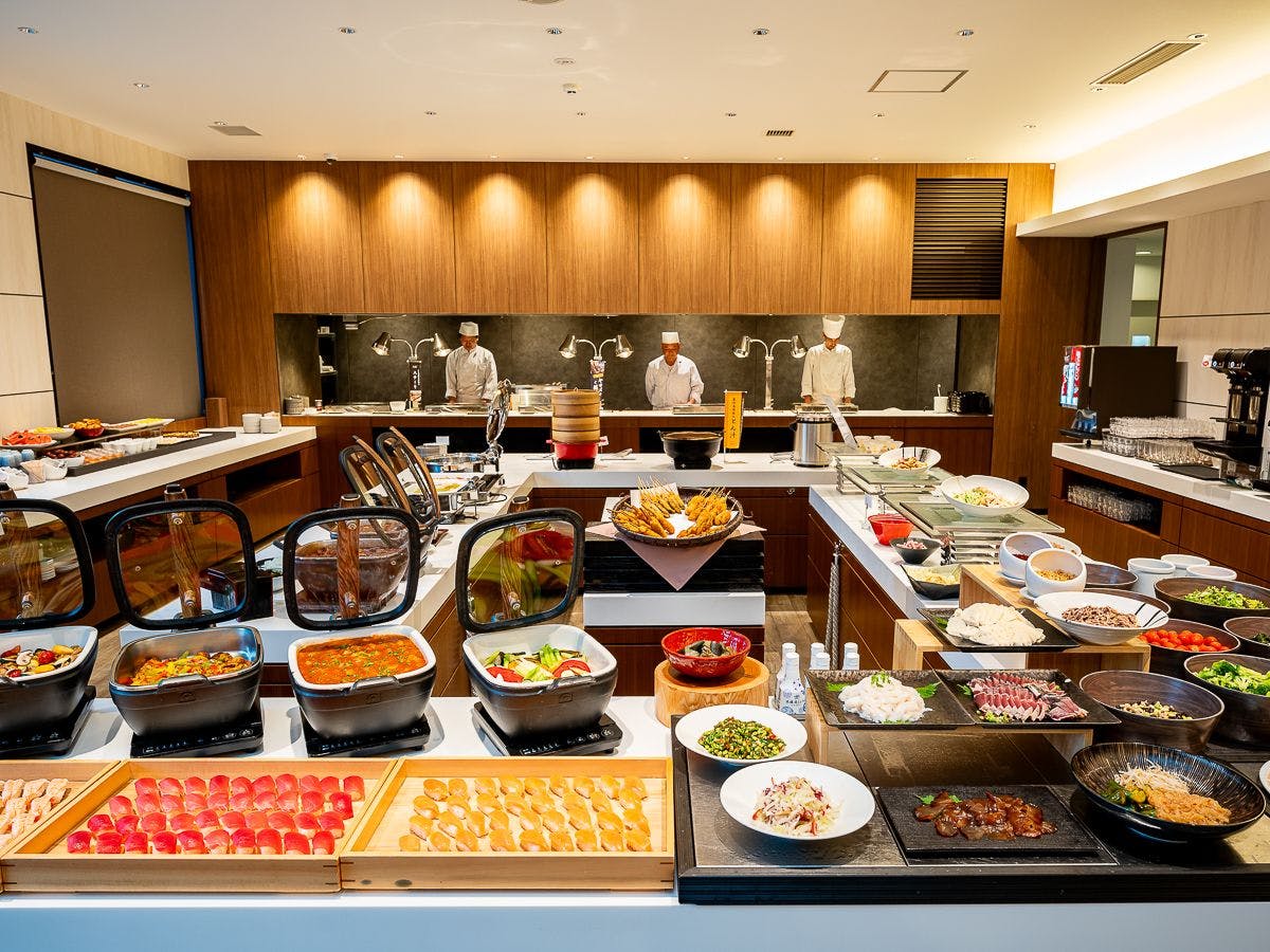 【夕食ビュッフェ】