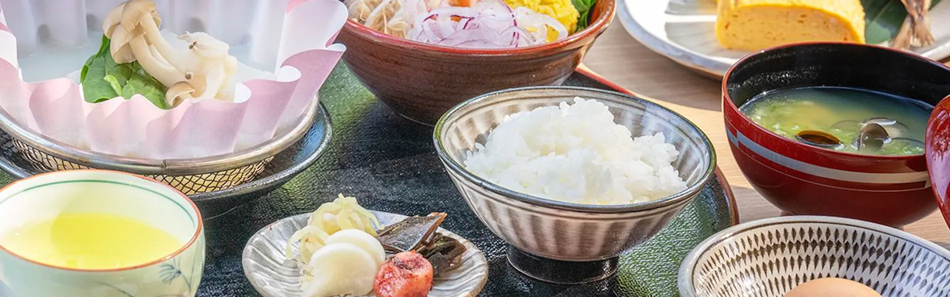 そのぎ茶温泉里山の湯宿 つわぶきの花
