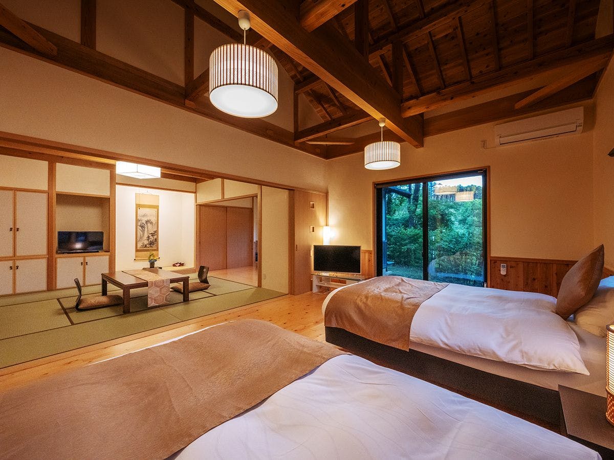 そのぎ茶温泉里山の湯宿　つわぶきの花
