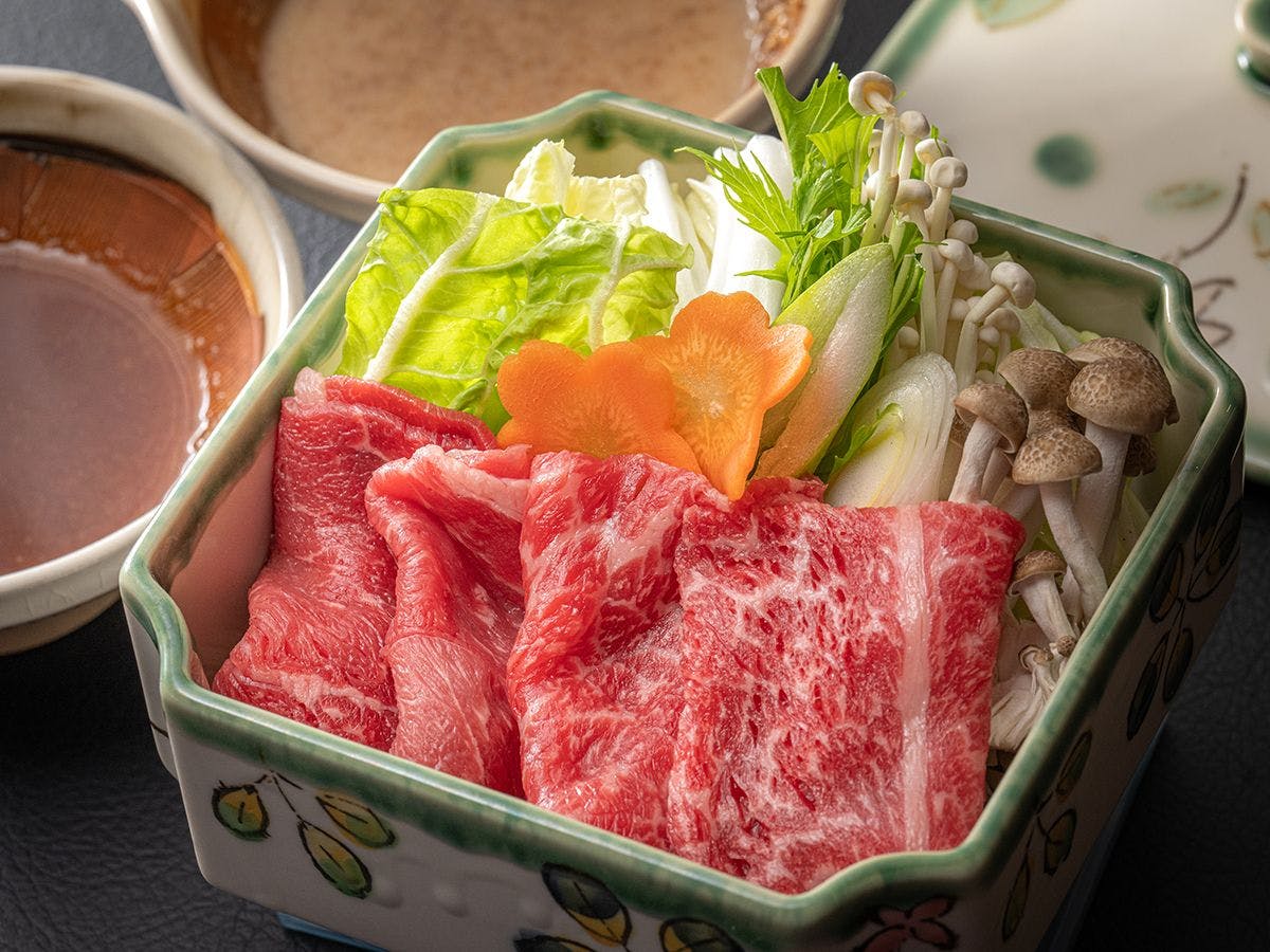 そのぎ茶温泉里山の湯宿　つわぶきの花